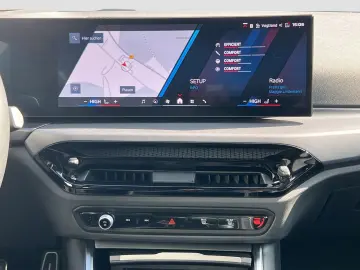 BMW M2 SpurAss HUD HiFi Navi RFK Memory Tempomat