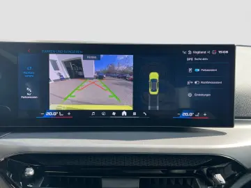 BMW M2 SpurAss HUD HiFi Navi RFK Memory Tempomat