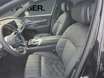 BMW M760e xDrive M Performance Paket Executive Loung