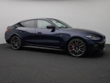 BMW i4 M50 Gran Coupé 360 Glasdach Laser HUD DAB H K