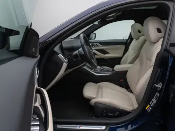 BMW i4 M50 Gran Coupé 360 Glasdach Laser HUD DAB H K