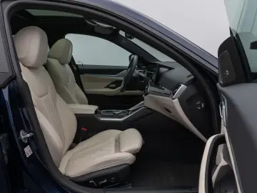 BMW i4 M50 Gran Coupé 360 Glasdach Laser HUD DAB H K