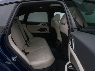 BMW i4 M50 Gran Coupé 360 Glasdach Laser HUD DAB H K