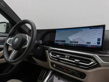 BMW i4 M50 Gran Coupé 360 Glasdach Laser HUD DAB H K