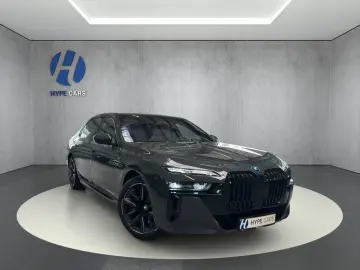 BMW i7 xD e60 M Sport PanoSky FOND TV 21Z AutomTüren