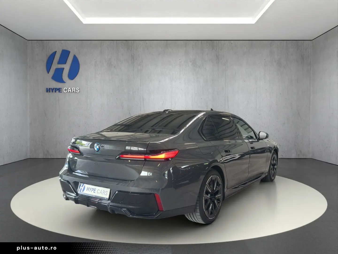 BMW i7 xD e60 M Sport PanoSky FOND TV 21Z AutomTüren