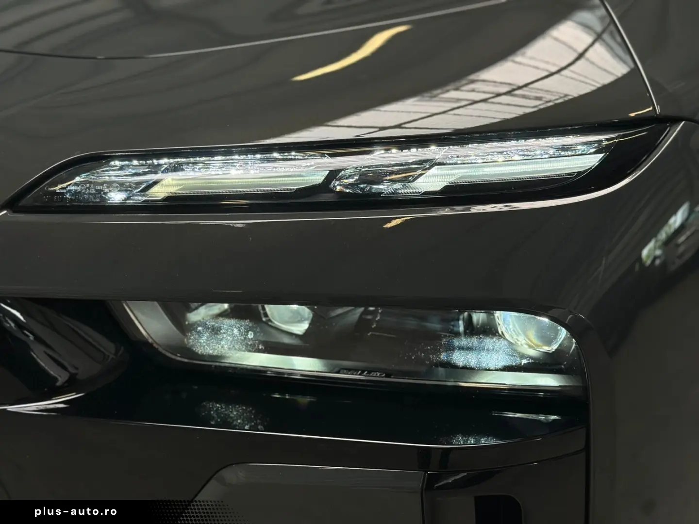 BMW i7 xD e60 M Sport PanoSky FOND TV 21Z AutomTüren