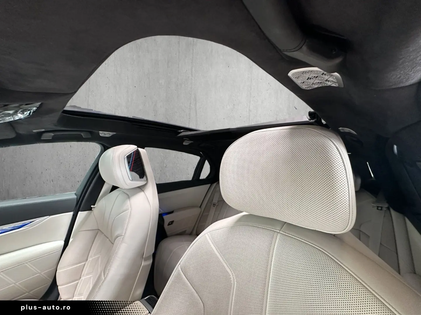 BMW i7 xD e60 M Sport PanoSky FOND TV 21Z AutomTüren