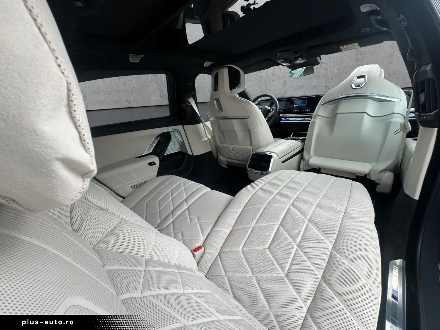 BMW i7 xD e60 M Sport PanoSky FOND TV 21Z AutomTüren