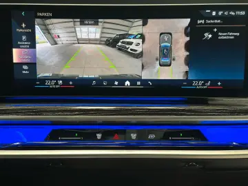 BMW i7 xD e60 M Sport PanoSky FOND TV 21Z AutomTüren