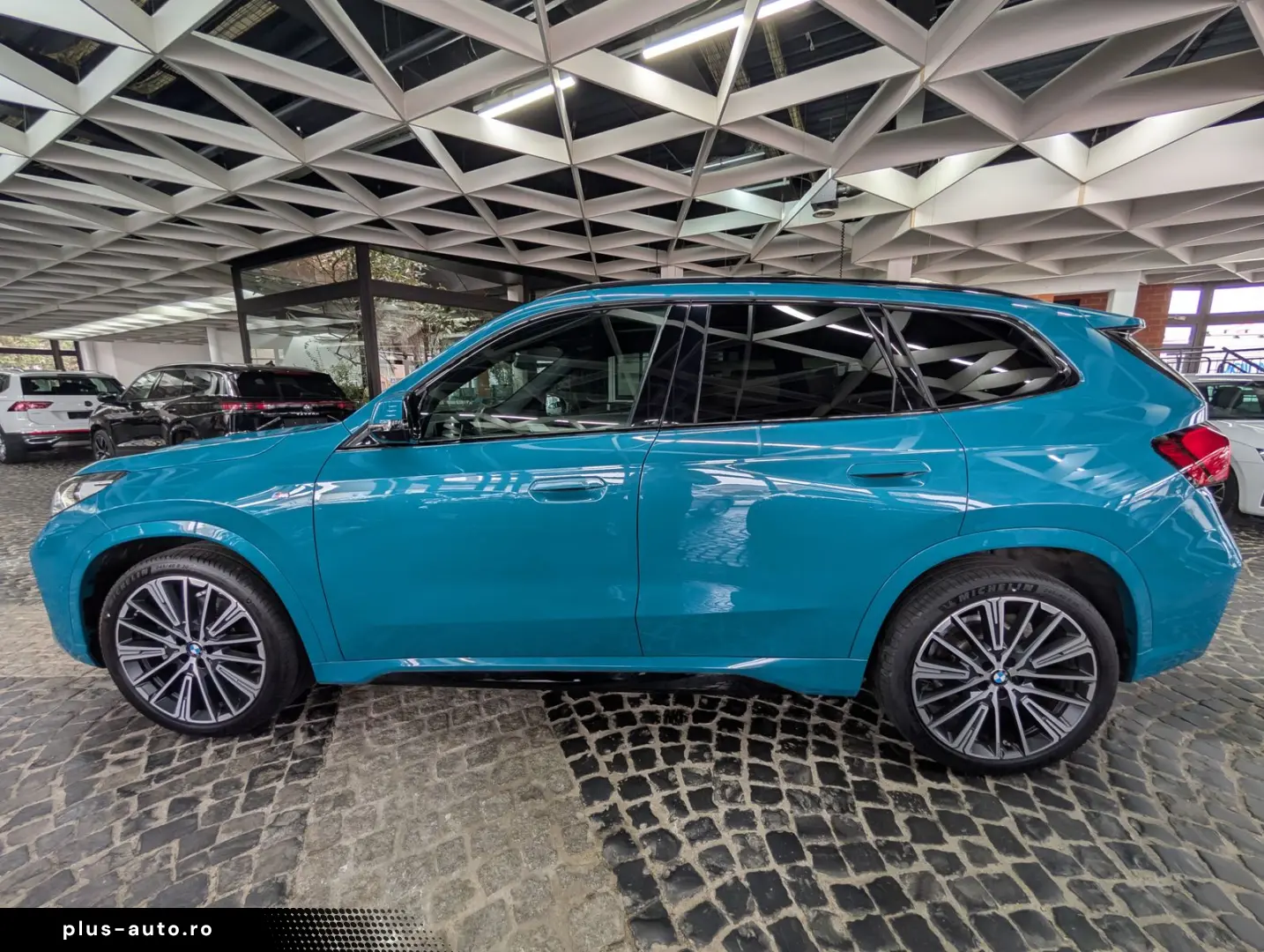 BMW X1 20i M Sport Shadow H&K AHK PANO HUD 360  20