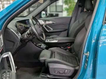 BMW X1 20i M Sport Shadow H&K AHK PANO HUD 360  20