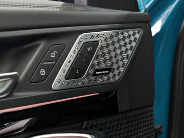 BMW X1 20i M Sport Shadow H&K AHK PANO HUD 360  20