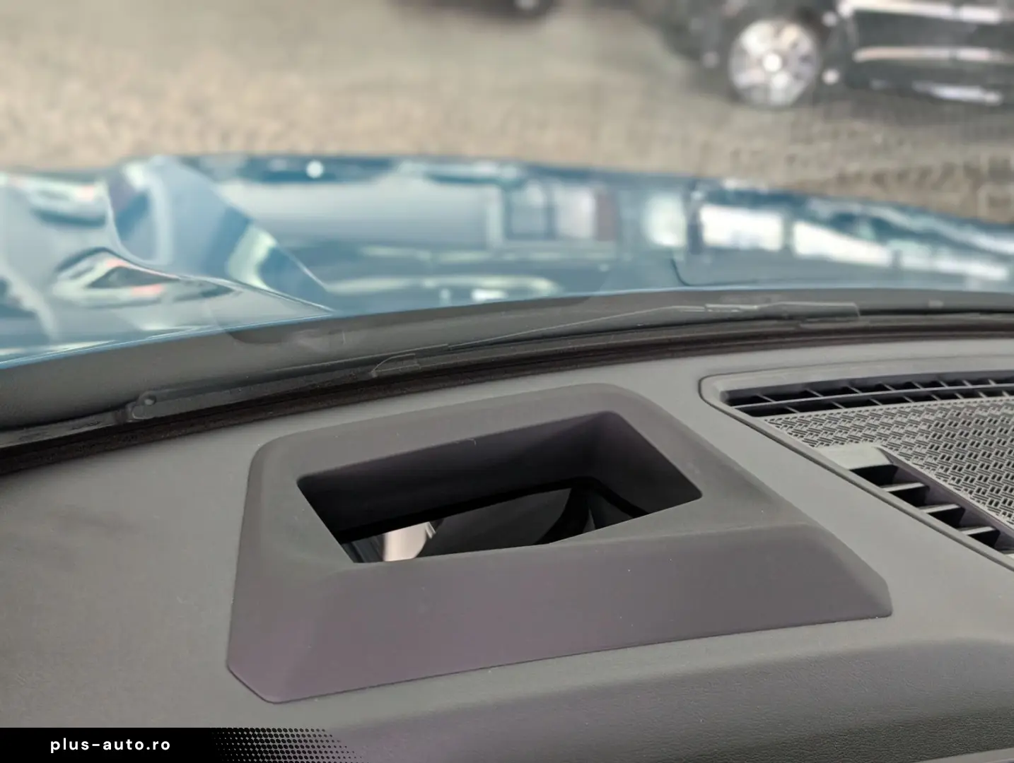 BMW X1 20i M Sport Shadow H&K AHK PANO HUD 360  20