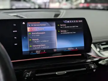 BMW X1 20i M Sport Shadow H&K AHK PANO HUD 360  20