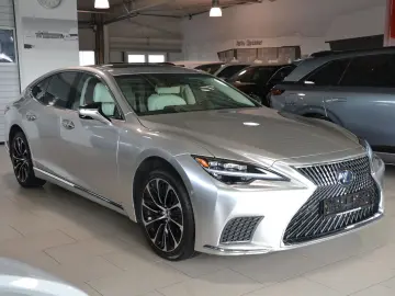 LEXUS LS 500h Luxury Line Allradantrieb