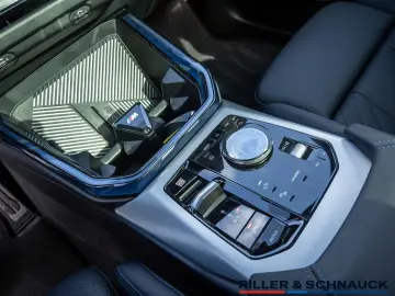 BMW X3 20 xDrive M-Sport AHK ACC STANDHZ LED PANO