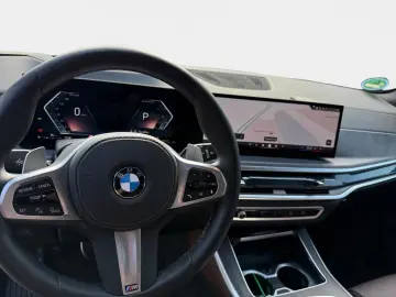 BMW X5 xDrive30d M Sport Pro AHK Inno Standhzg Pano