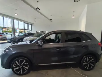 MG ZS HEV 5 usi Exclusive  1.5L GSL HEV 197 CP AT