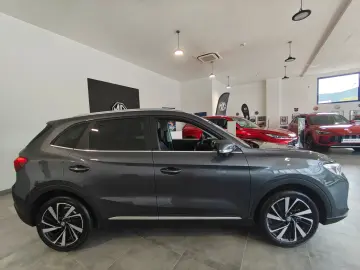 MG ZS HEV 5 usi Exclusive  1.5L GSL HEV 197 CP AT