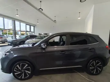 MG ZS HEV 5 usi Exclusive  1.5L GSL HEV 197 CP AT