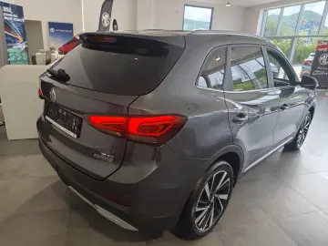 MG ZS HEV 5 usi Exclusive  1.5L GSL HEV 197 CP AT