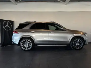 MERCEDES-BENZ GLE 400 d 4M AMG Line AHK Distr. 360  AIRMATIC