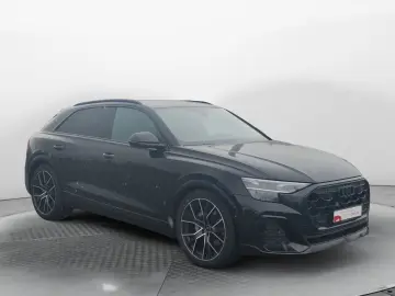 AUDI Q8 50 TDI q. Tiptr. S-Line Sport Plus  Allradlen