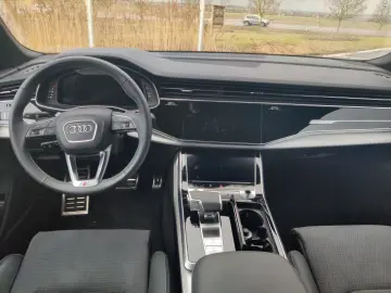 AUDI Q8 50 TDI q. Tiptr. S-Line Sport Plus  Allradlen
