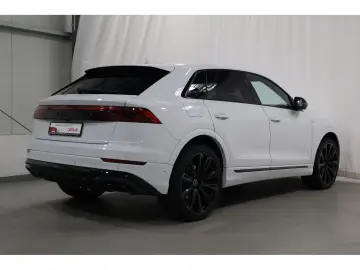 AUDI Q8 50 TDI quattro S-Line Matrix PDC R-Kamera