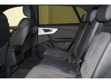 AUDI Q8 50 TDI quattro S-Line Matrix PDC R-Kamera