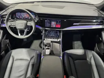 AUDI Q8 50 TDI S Line Black Pano Matrix Softc.Hud 22'