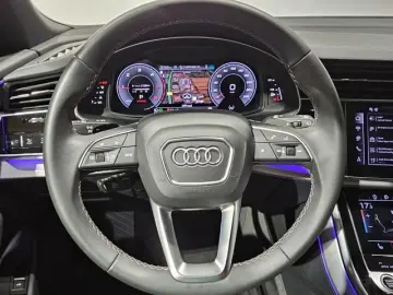 AUDI Q8 50 TDI S Line Black Pano Matrix Softc.Hud 22'