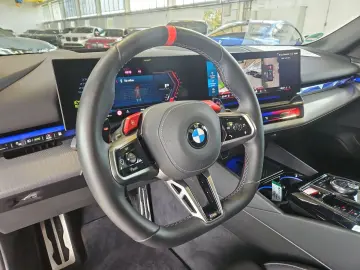 BMW M5 Bowers&Wilkins Ventilation 360 DAProf Panoramic
