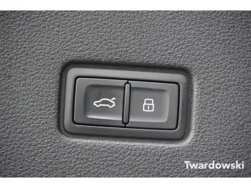 AUDI Q8 50 TDI S line Pano Hud Matrix 23''&hellip;
