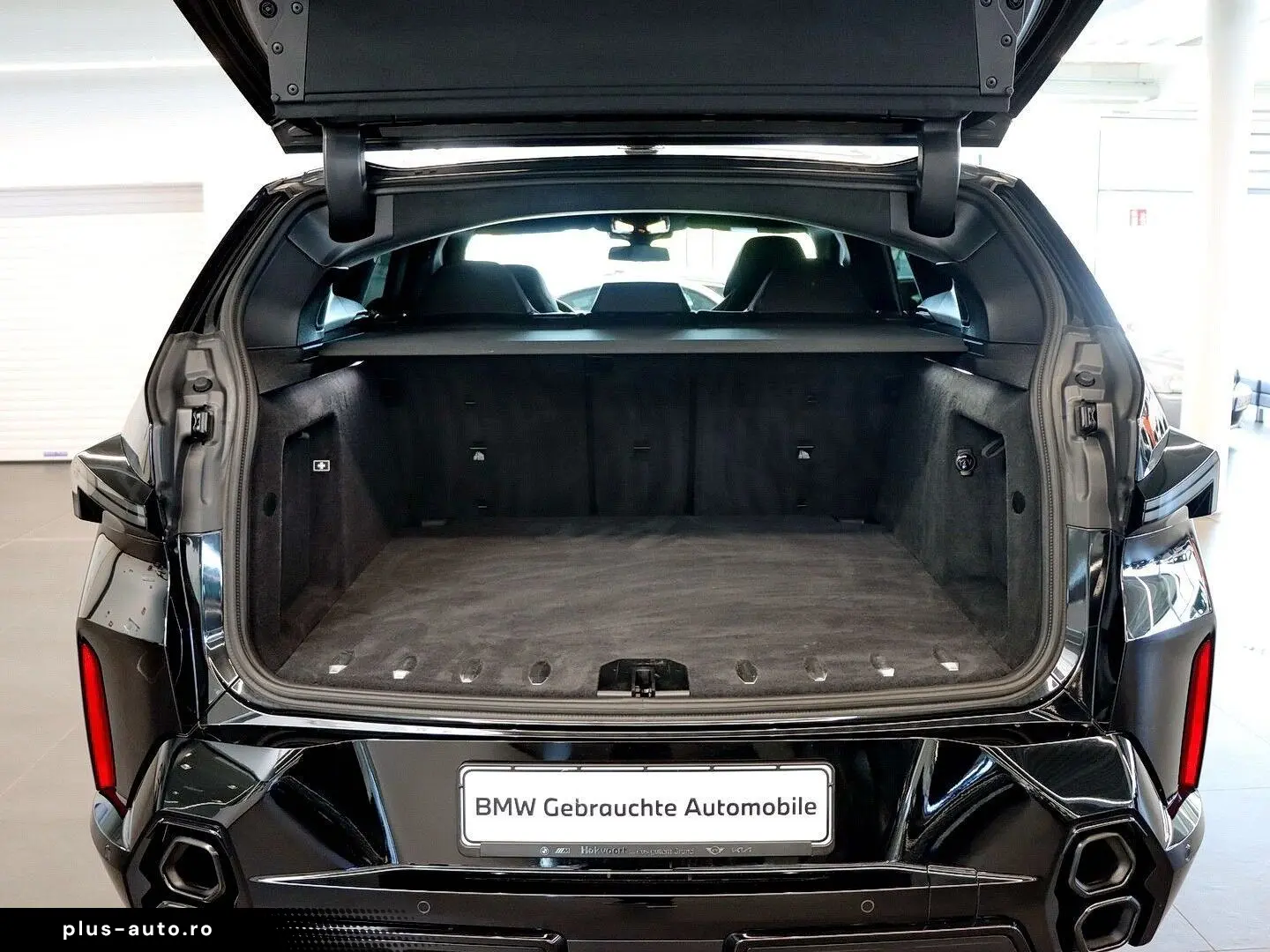 BMW XM Anhängerkupplung   Massagesitze
