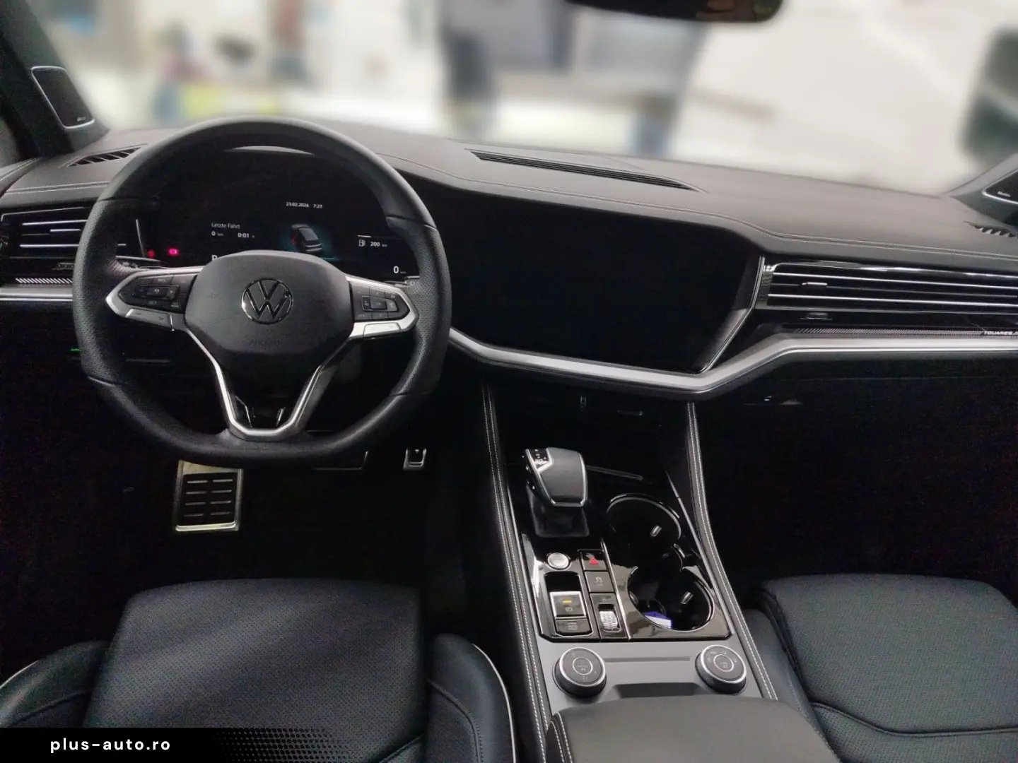 VW Touareg 3.0 V6 TSI 4M RLine Navi Leder Pano IQ