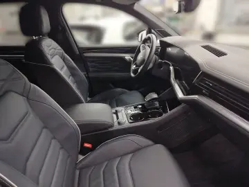 VW Touareg 3.0 V6 TSI 4M RLine Navi Leder Pano IQ