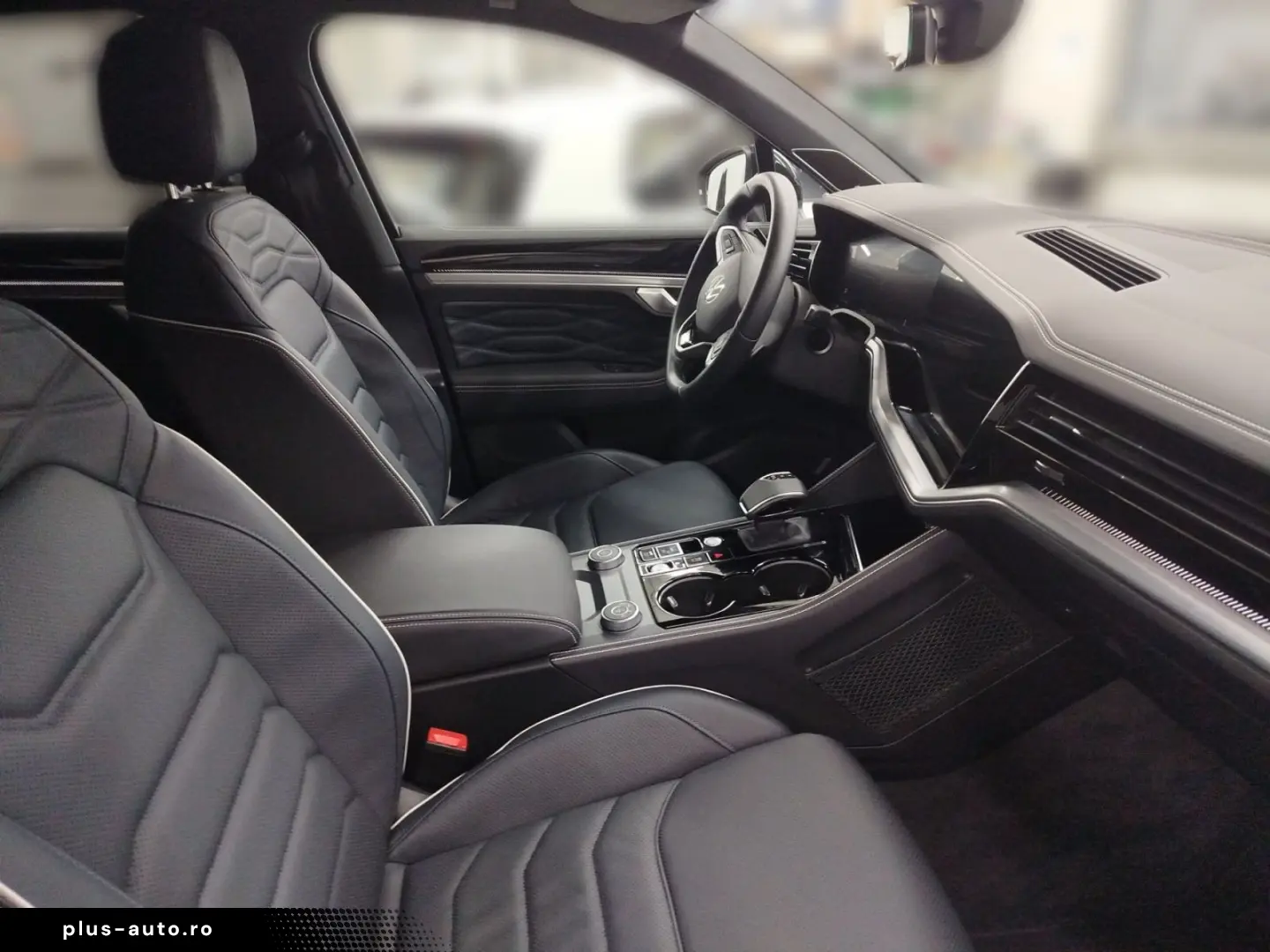 VW Touareg 3.0 V6 TSI 4M RLine Navi Leder Pano IQ