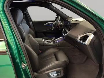 BMW XM 50e Massage AHK Driv.Assist. Winterräder inkl