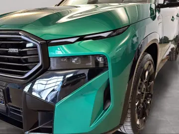 BMW XM 50e Massage AHK Driv.Assist. Winterräder inkl