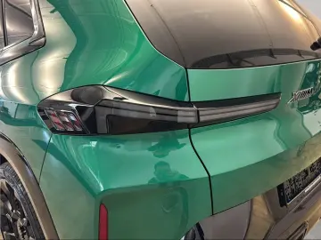 BMW XM 50e Massage AHK Driv.Assist. Winterräder inkl