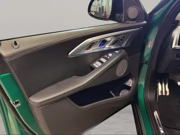 BMW XM 50e Massage AHK Driv.Assist. Winterräder inkl