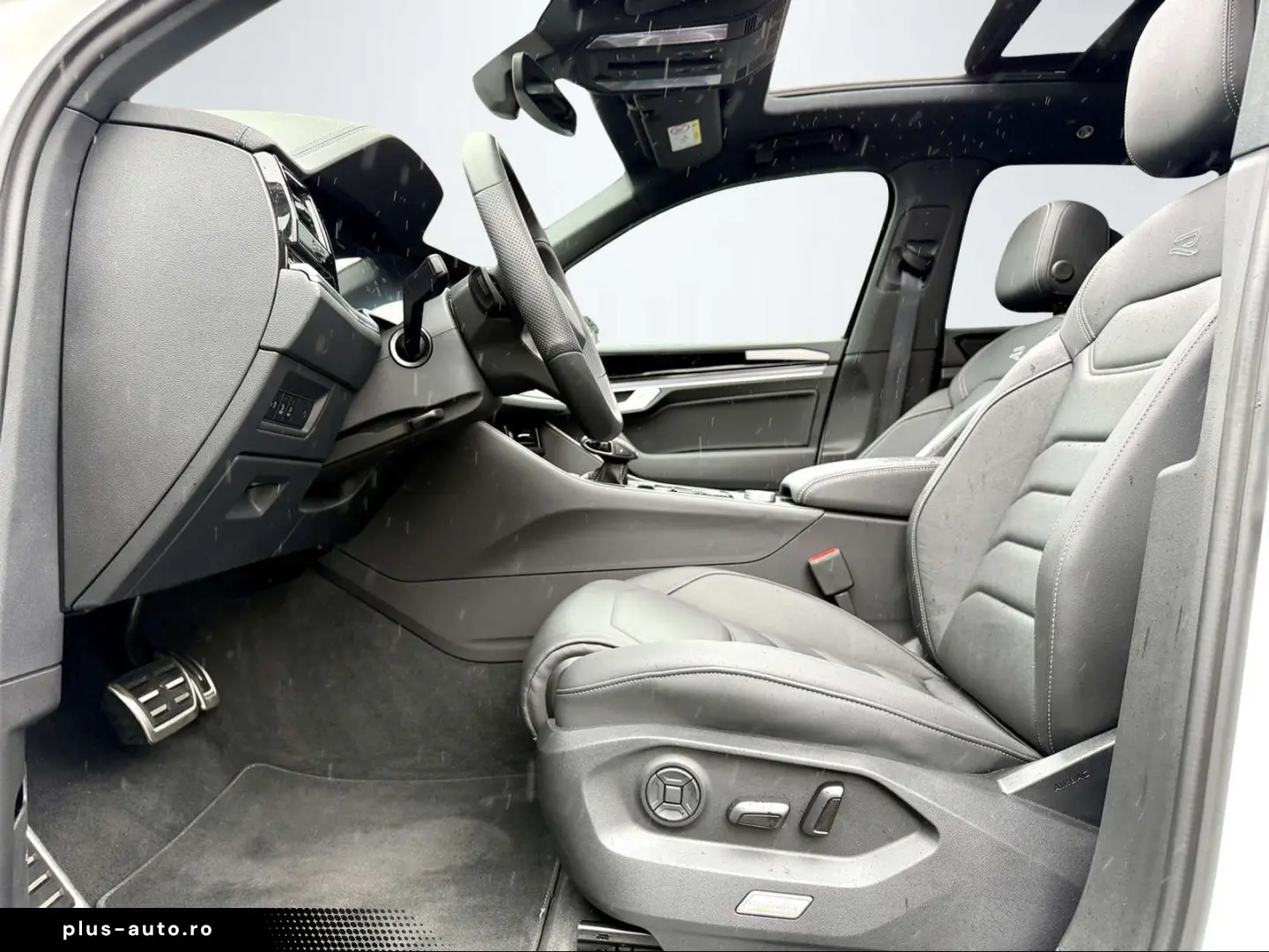 VW Touareg R LINE-4MOTION-KAME-PANO-MATRIX-VIRT-19'