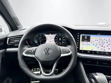 VW Touareg R LINE-4MOTION-KAME-PANO-MATRIX-VIRT-19'