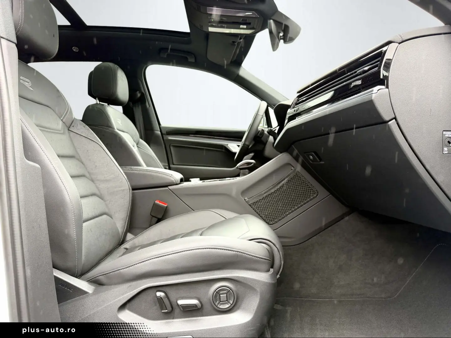 VW Touareg R LINE-4MOTION-KAME-PANO-MATRIX-VIRT-19'