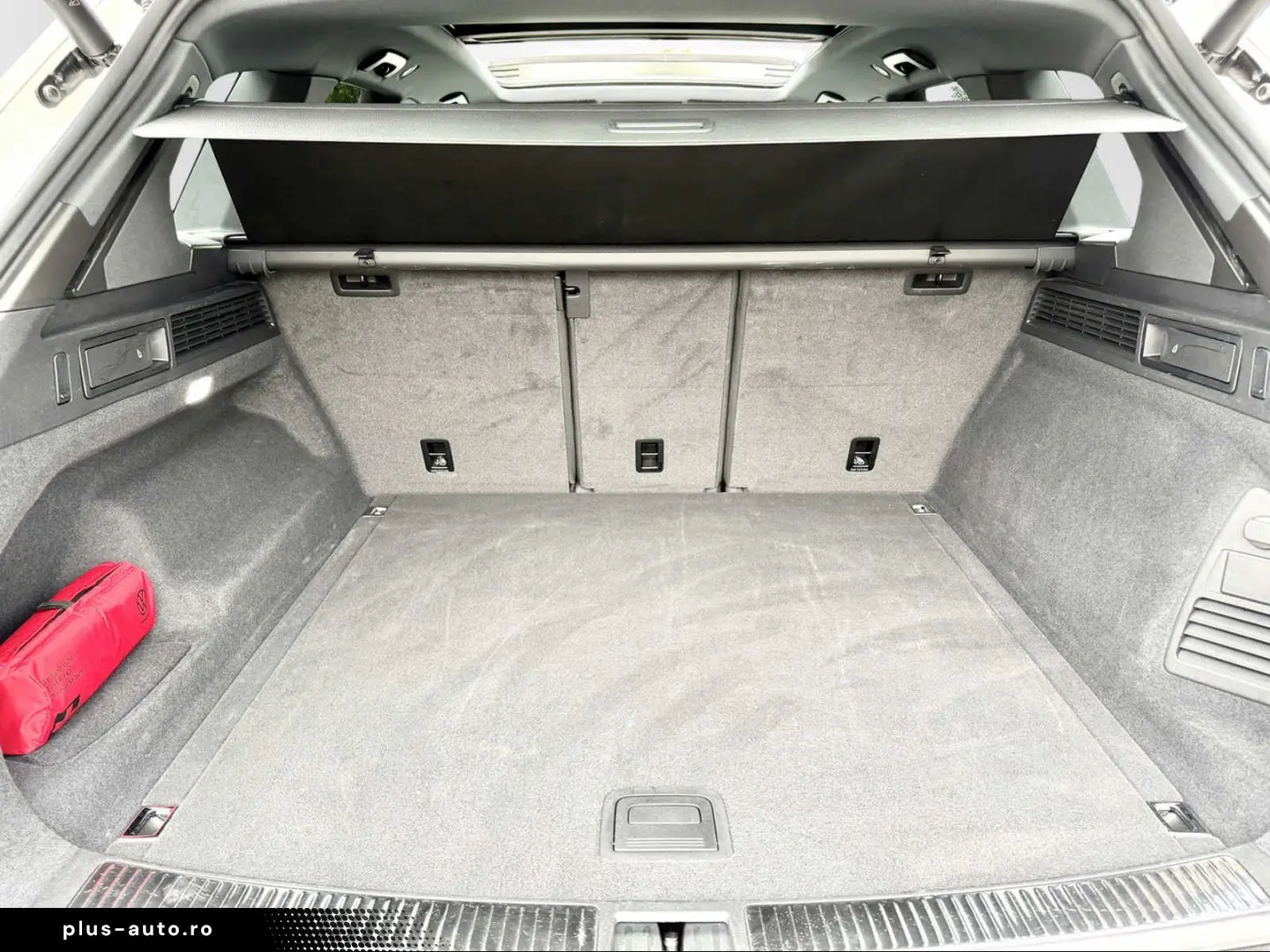 VW Touareg R LINE-4MOTION-KAME-PANO-MATRIX-VIRT-19'
