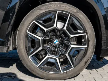 BMW XM 50e M Sport HUD ACC AHK 360 KAM RFK NAVI LED
