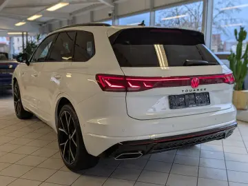 VW Touareg 3.0TDI 4M R-Line VOLL Black 22  UPE 114T