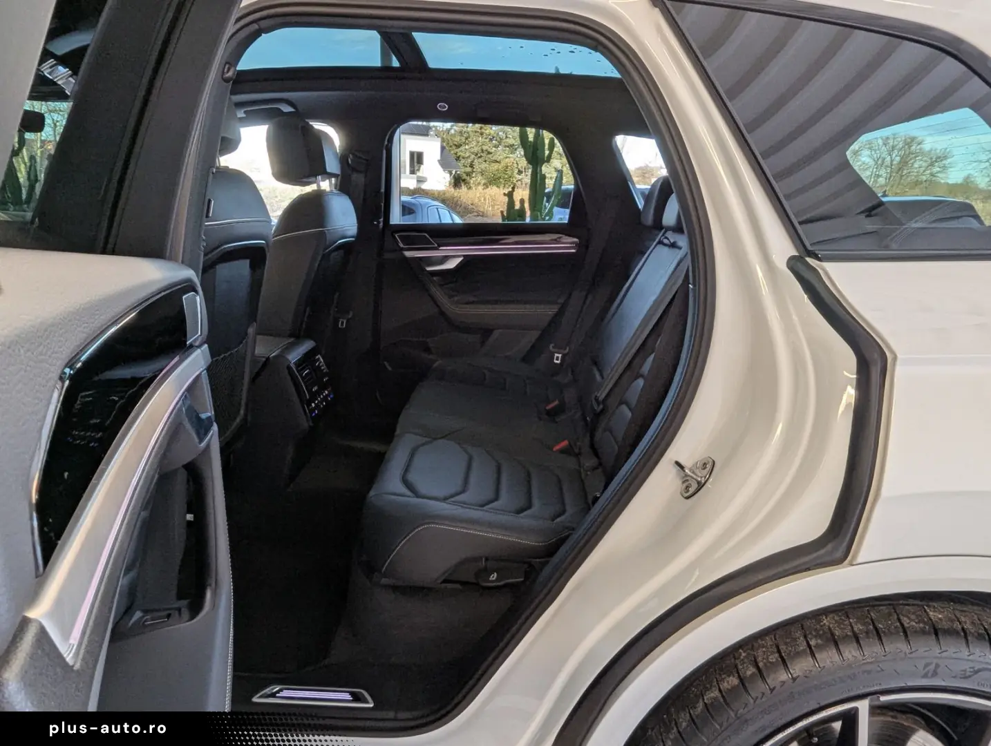 VW Touareg 3.0TDI 4M R-Line VOLL Black 22  UPE 114T
